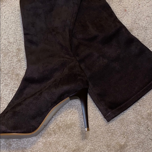 Cuple Over the Knee (Thigh High Boots) - Picture 3 of 4